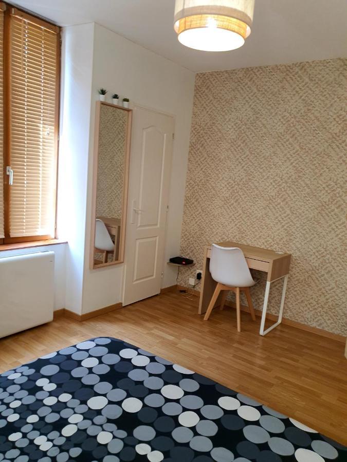 Appartement cosy entier, parking gratuit dans la rue Dijon Extérieur photo