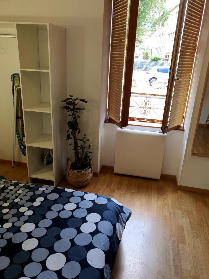 Appartement cosy entier, parking gratuit dans la rue Dijon Extérieur photo