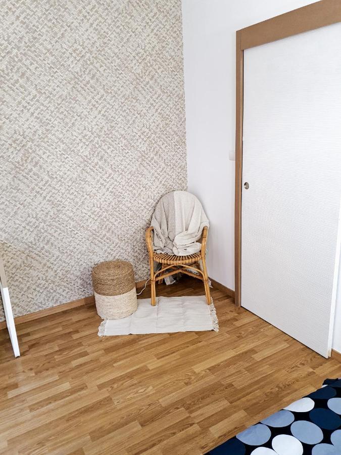 Appartement cosy entier, parking gratuit dans la rue Dijon Extérieur photo