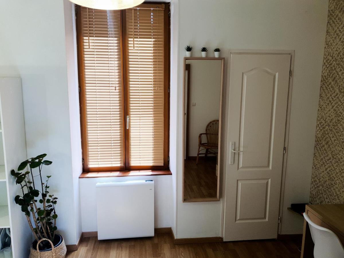 Appartement cosy entier, parking gratuit dans la rue Dijon Extérieur photo